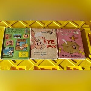Vintage Books THE BEST NEST, ITS A MYSTERY CHARLIE BROWN, THE EYE BOOK 1975 1968